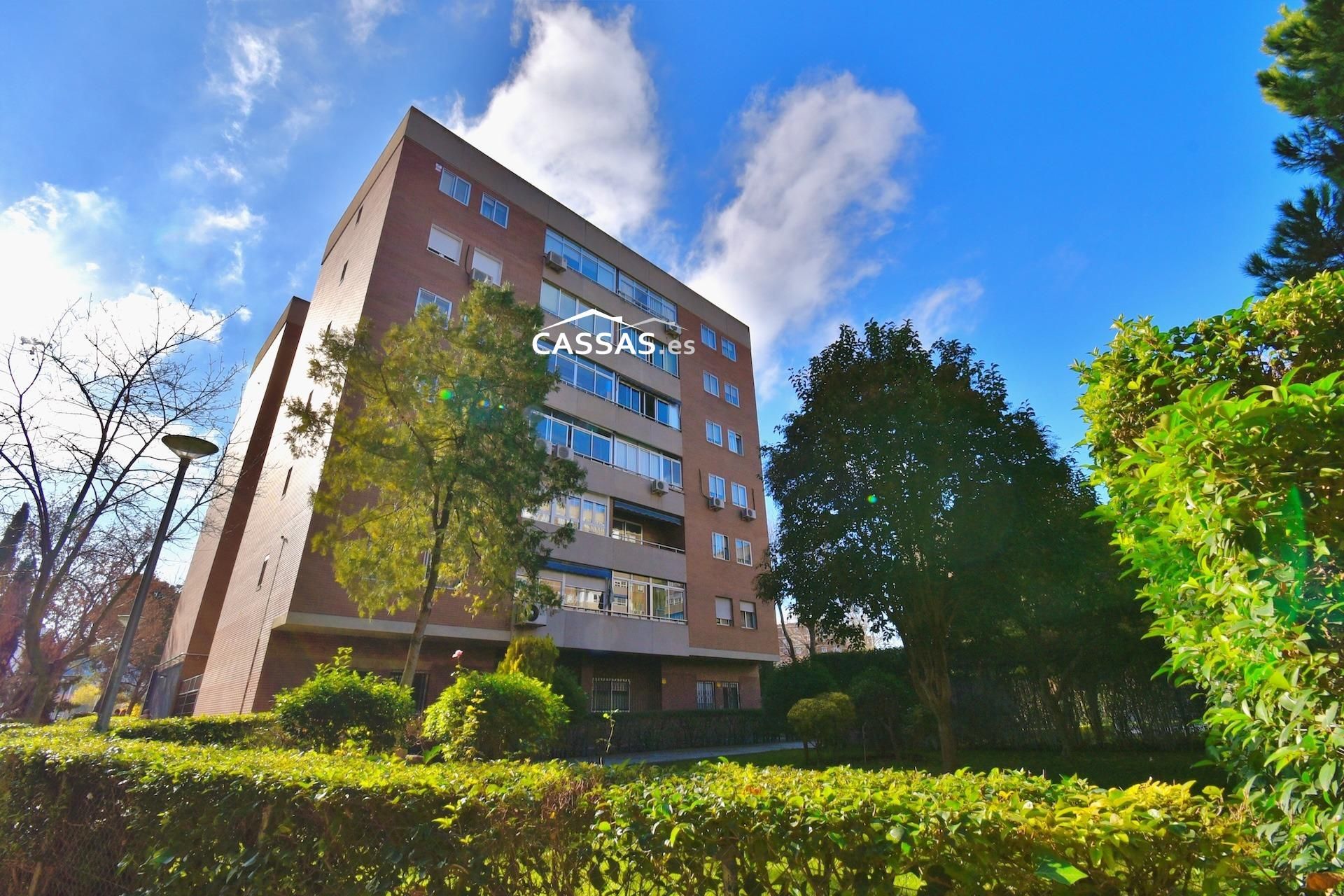 Vista exterior de Piso en venta en Torrejón de Ardoz con Parquet