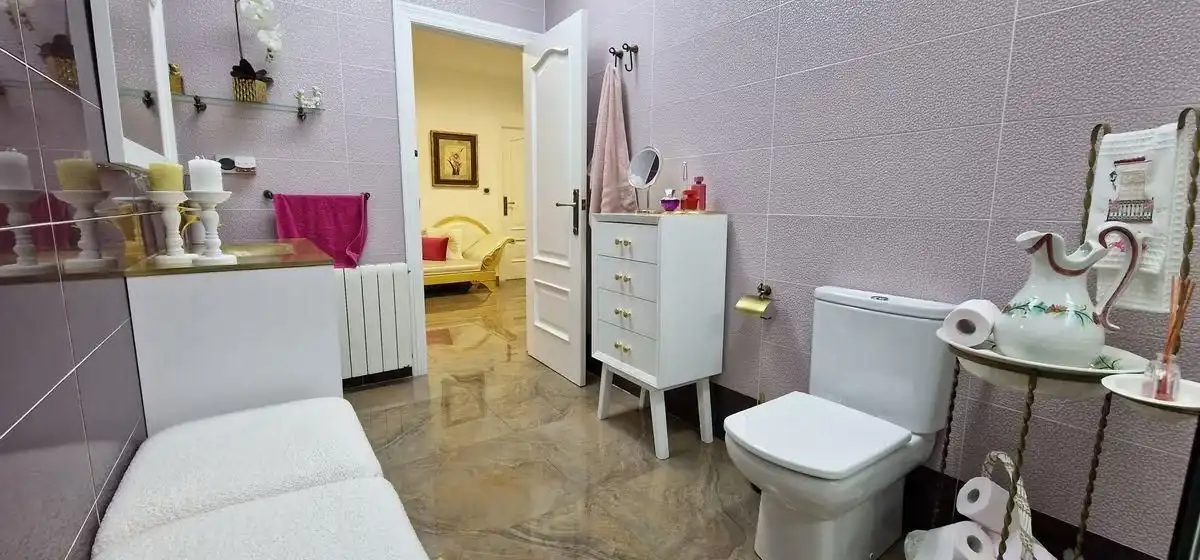 Bany de Casa adosada en venda en Totana amb Aire condicionat, Moblat i Balcó