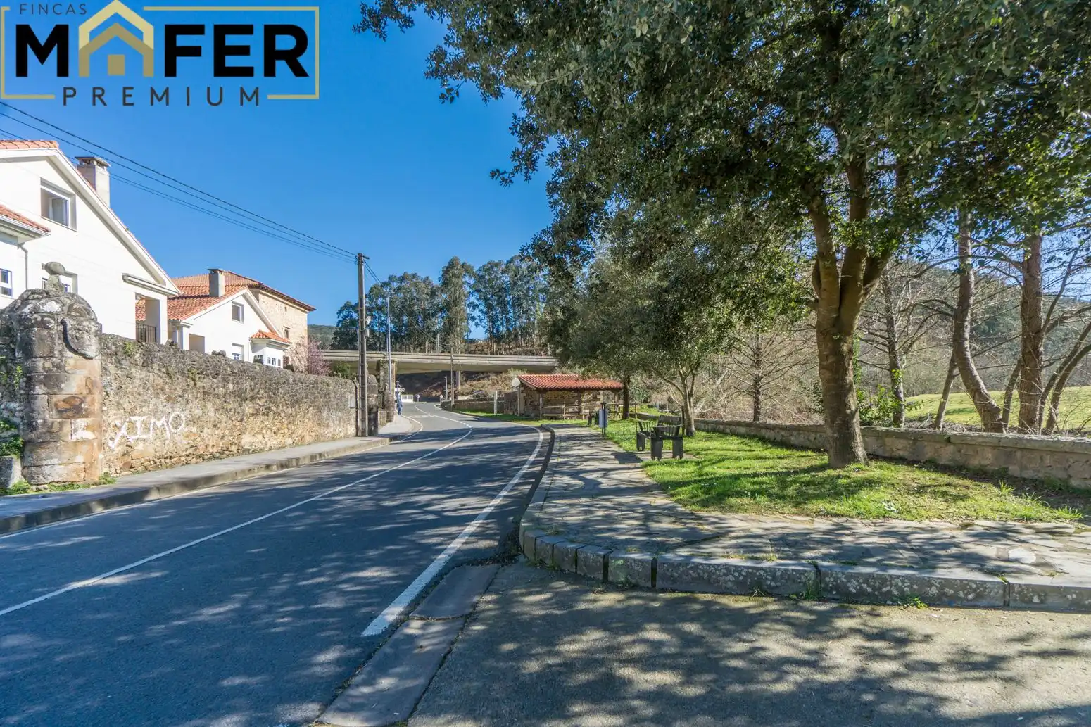 Außenansicht von Haus oder Chalet zum Verkauf in Ampuero mit Heizung, Privatgarten und Parkett