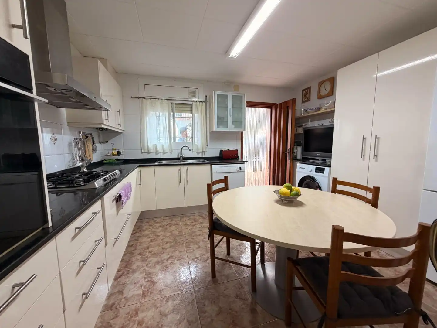 Kitchen of Detached homes for sale in Califòrnia - Santa Madrona  