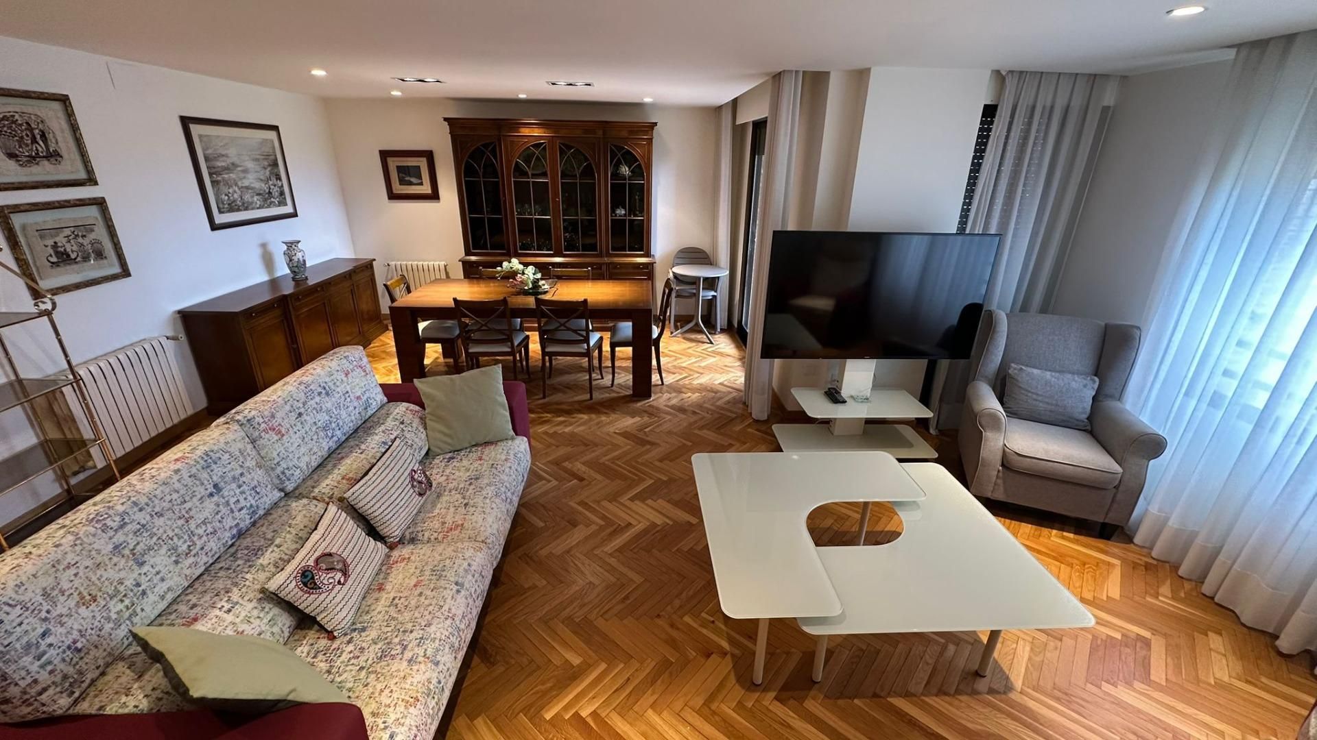 Living room of Apartment to rent in Castellón de la Plana / Castelló de la Plana  with Parquet flooring, Terrace and Balcony