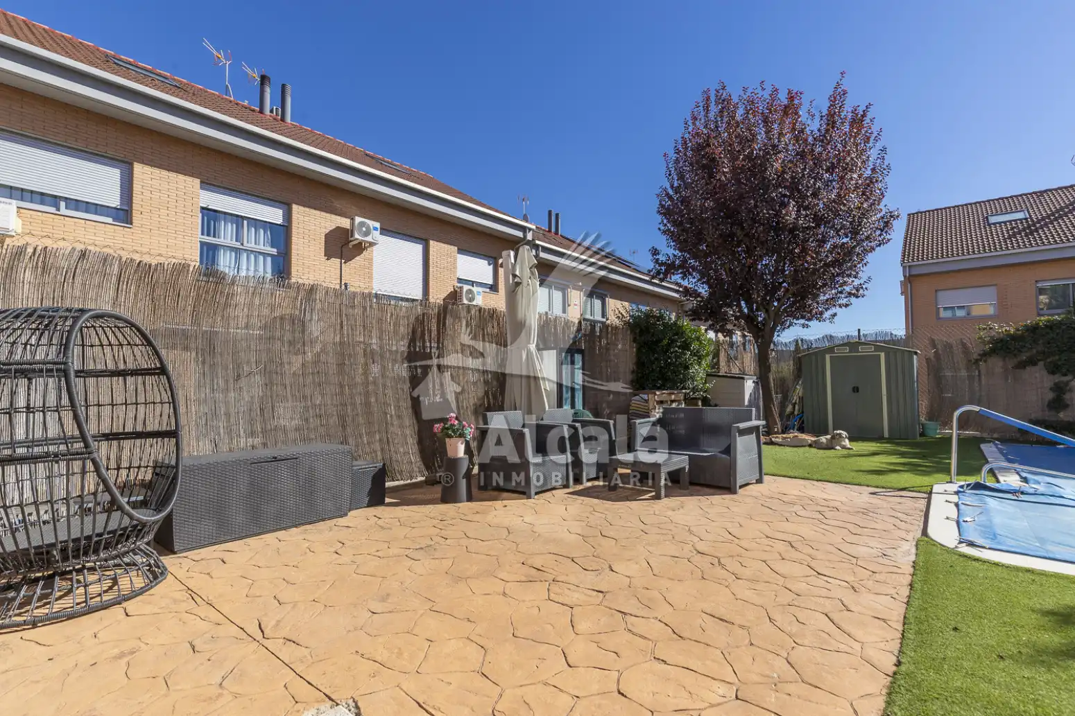 Jardí de Casa adosada en venda en Villalbilla amb Aire condicionat, Calefacció i Terrassa
