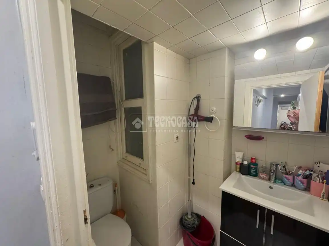 Baño de Piso en venta en Bilbao  con Balcón