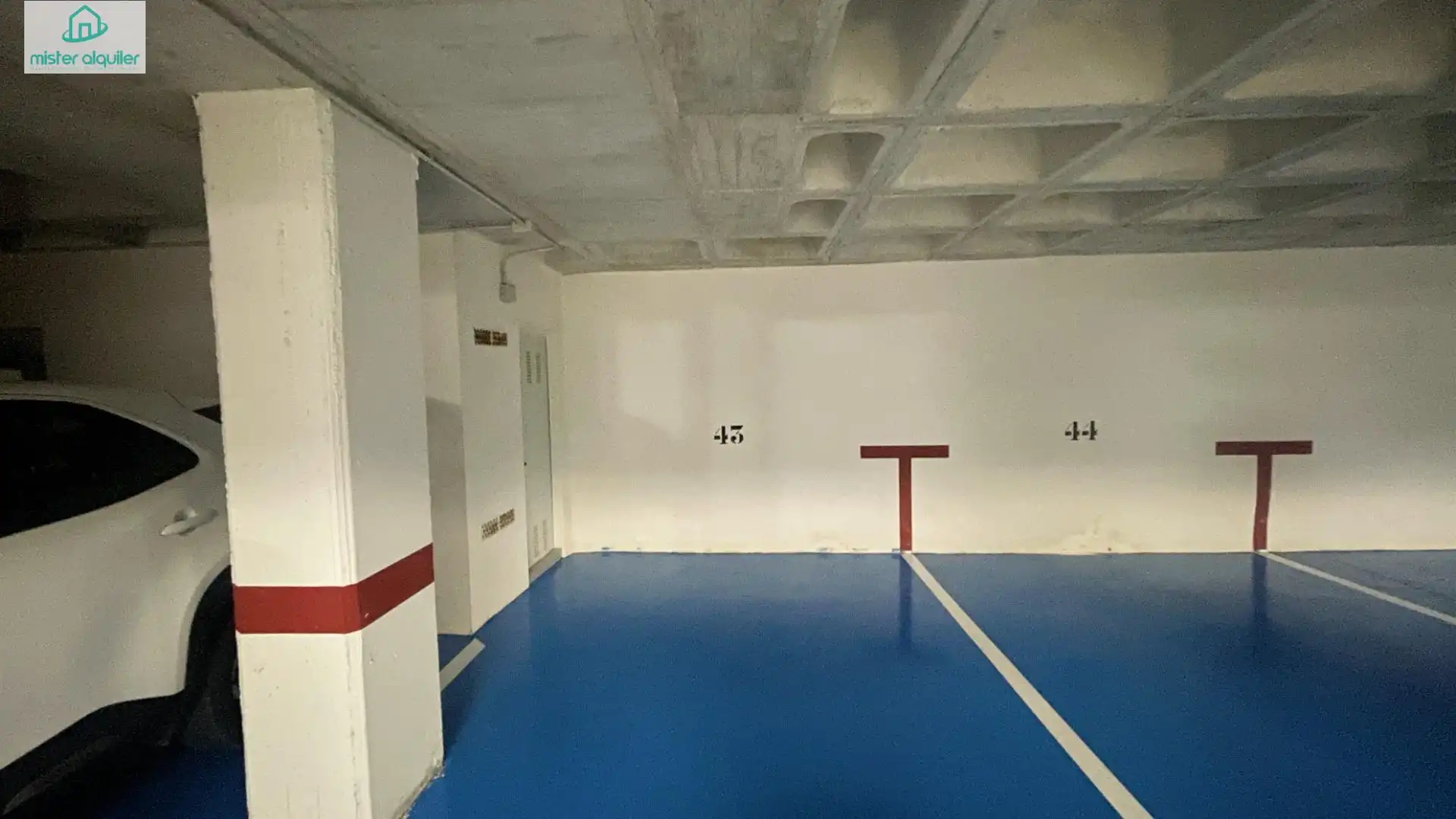 Aparcament de Apartament de lloguer en El Campello amb Aire condicionat, Calefacció i Terrassa