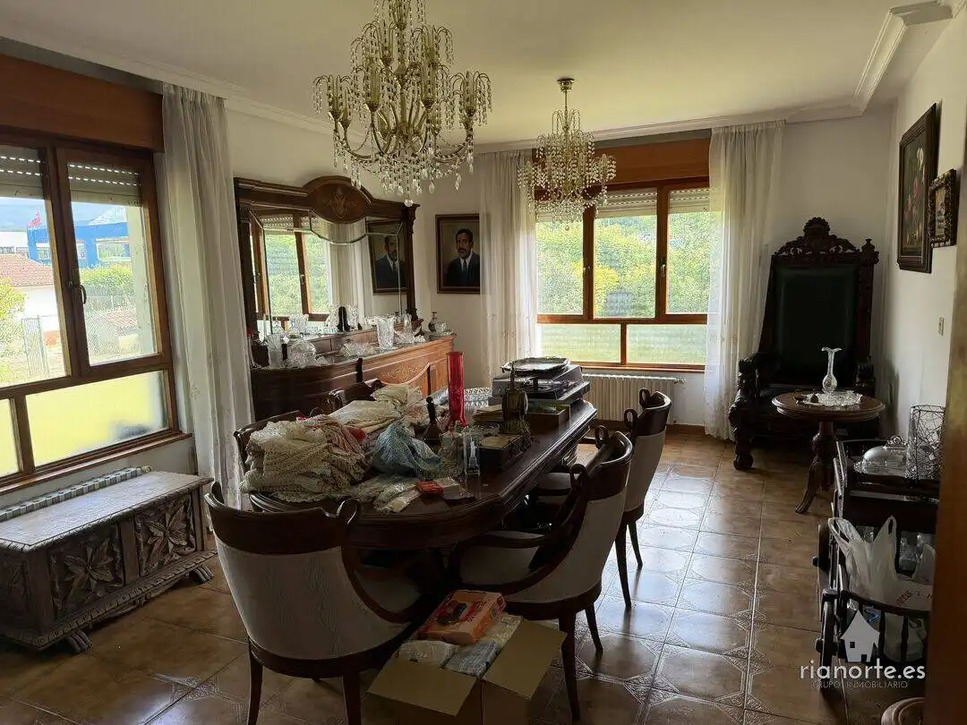 Comedor de Casa o chalet en venta en Colunga con Calefacción y Jardín privado