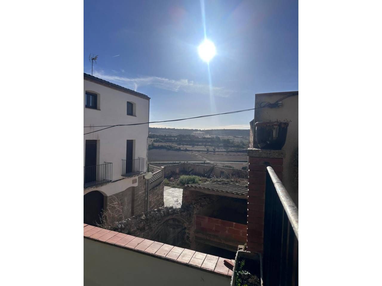 Vista exterior de Casa o xalet en venda en Ivorra amb Calefacció, Terrassa i Moblat