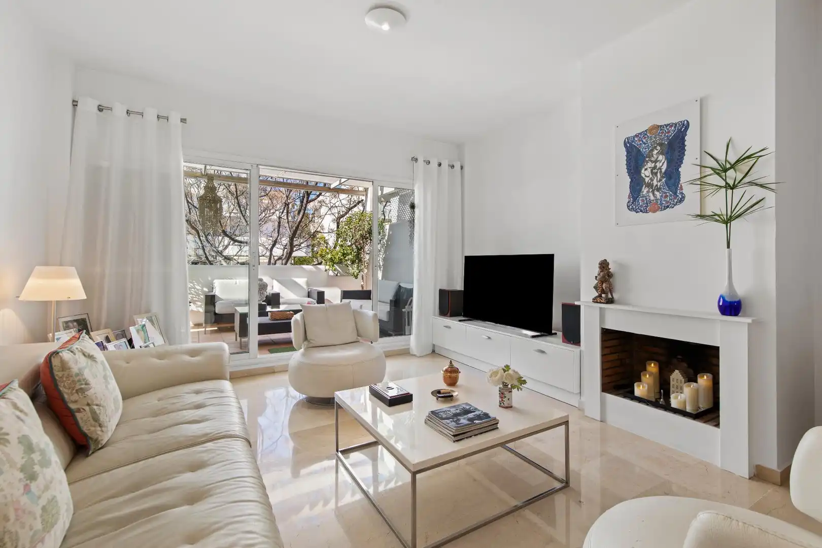 Sala de estar de Apartamento en venta en Marbella con Aire acondicionado, Jardín privado y Terraza