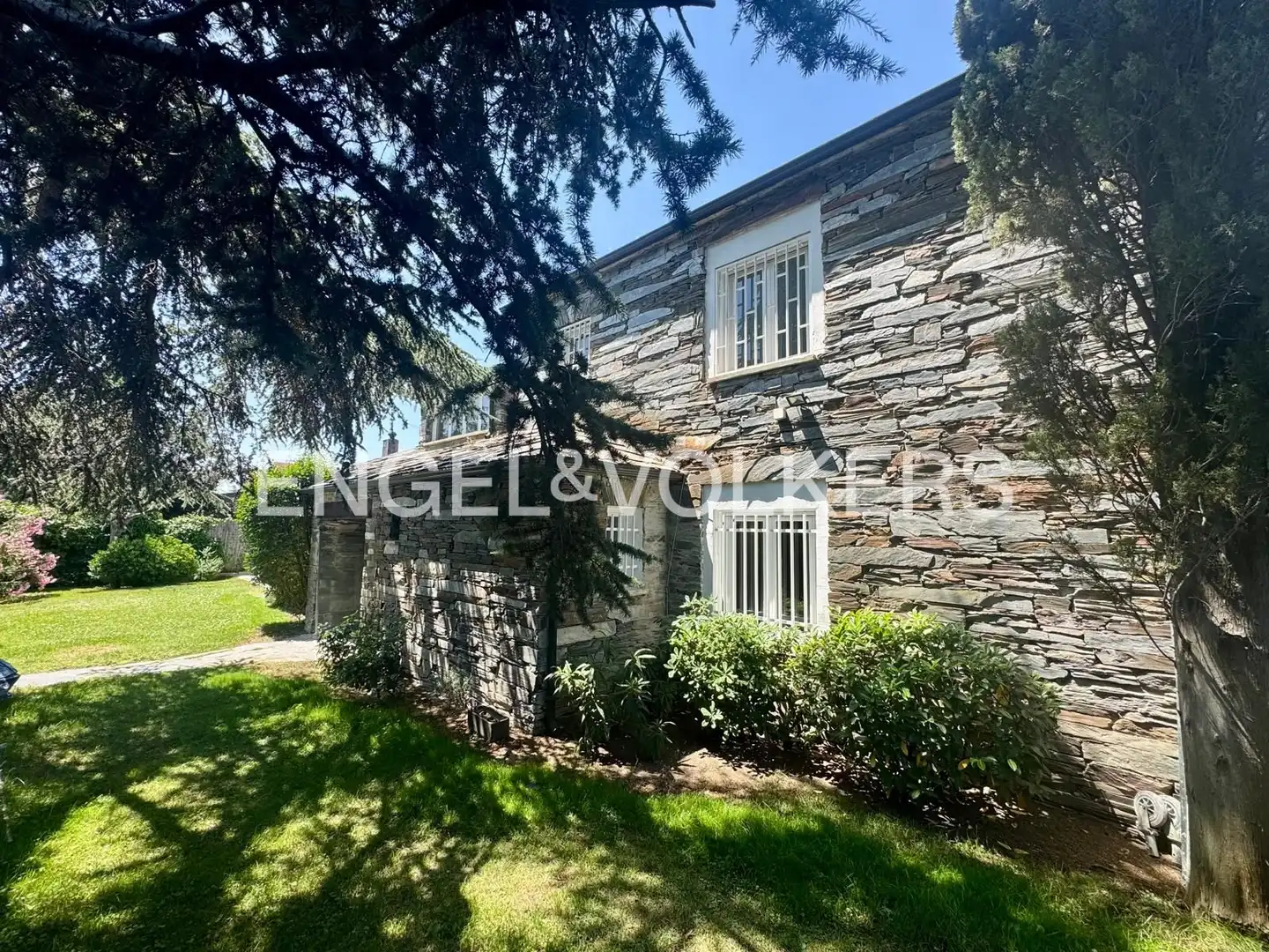 Exterior view of Houses for rent in Madrid  with Air Conditioner, Heating and Private garden