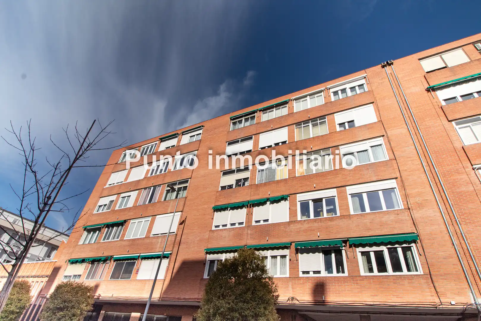 Exterior view of Flat for sale in Valladolid Capital  with Heating, Parquet flooring and Terrace