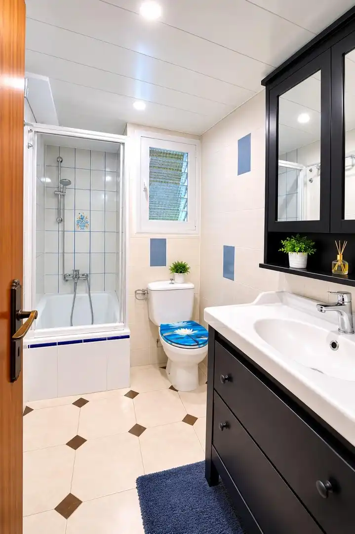 Bathroom of Flat for sale in Ripollet  with Heating, Parquet flooring and Balcony