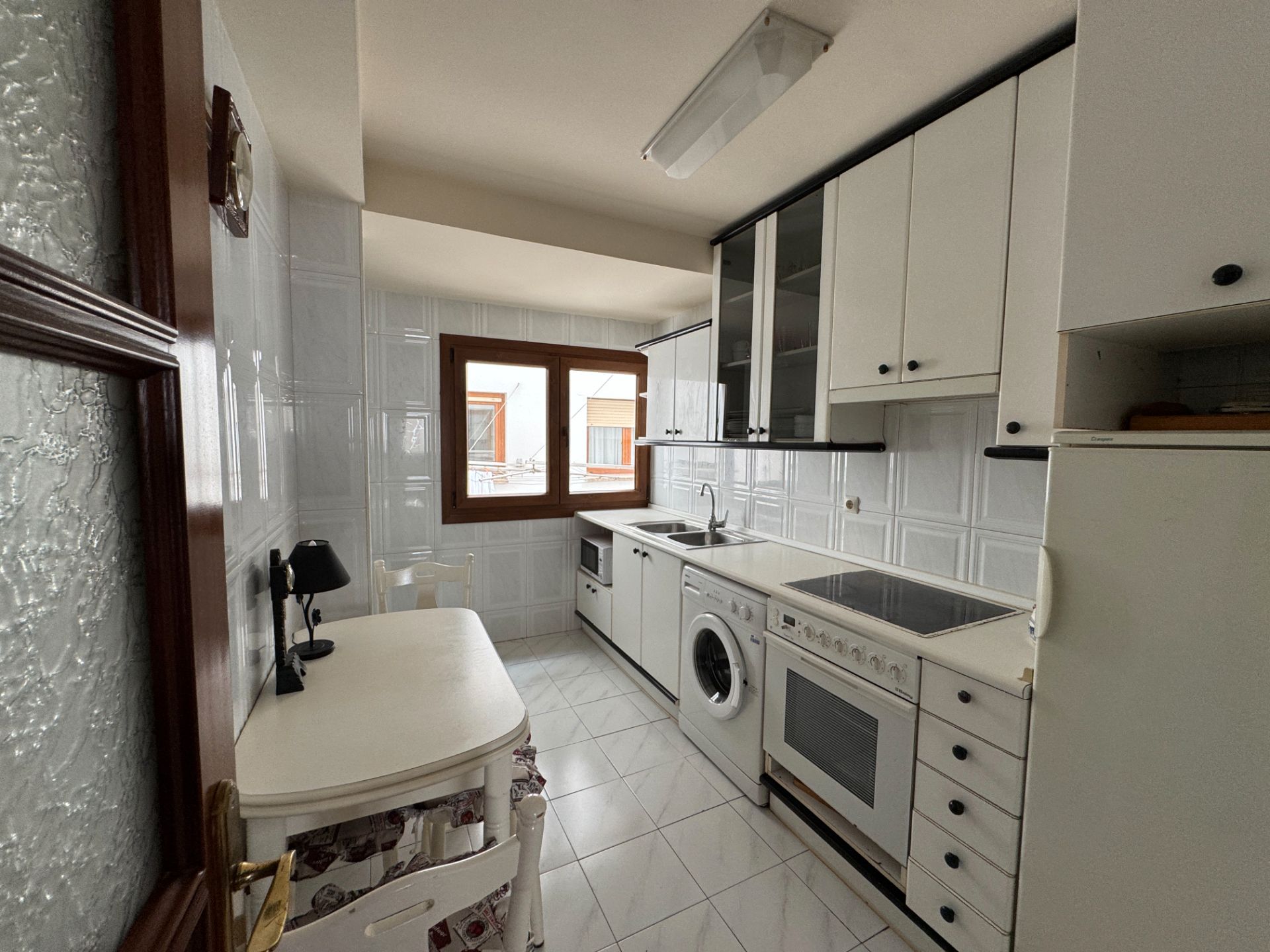 Kitchen of Flat for sale in Oviedo   with Heating, Parquet flooring and Furnished