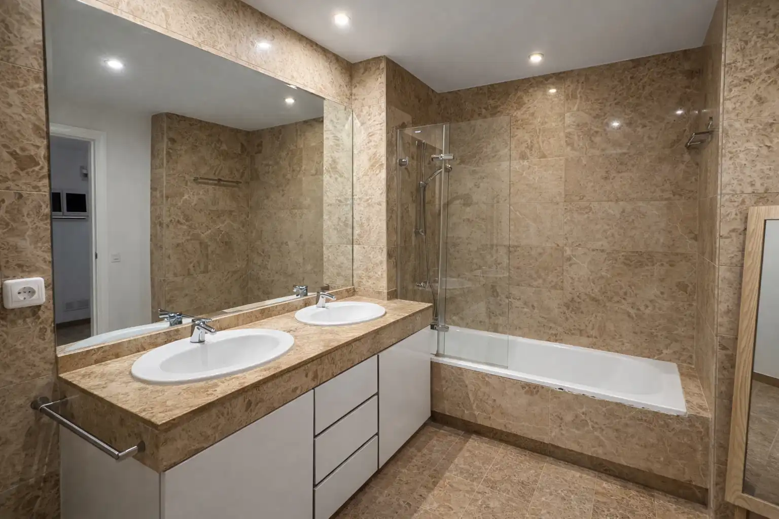 Apartament amb piscina en venda a San Pedro de Alcántara, imagen 7