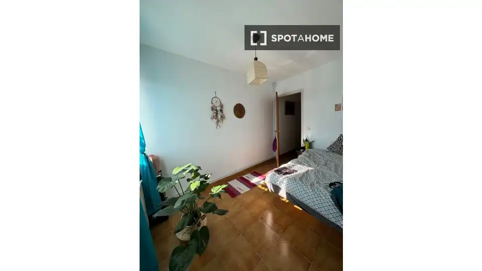 Bedroom of Flat for share in Pineda de Mar  with Air Conditioner, Heating and Furnished