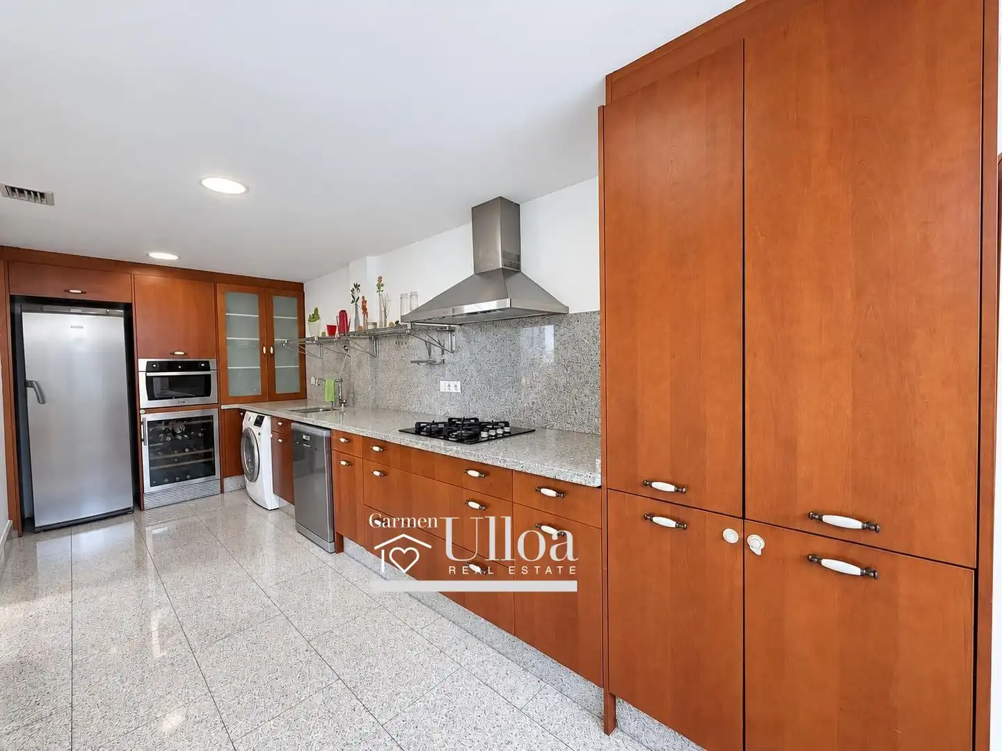 Cocina de Casa o chalet en venta en Alicante / Alacant con Aire acondicionado, Calefacción y Jardín privado