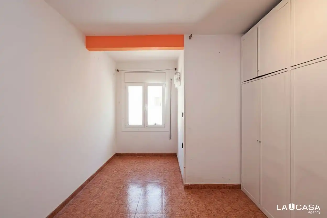 Bedroom of Flat for sale in L'Hospitalet de Llobregat