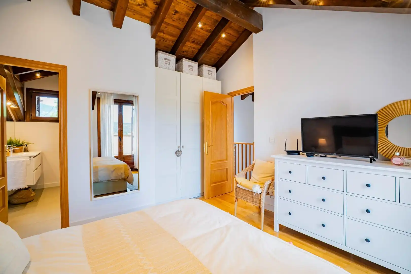 Habitación de Casa o chalet en venta en Sabiñánigo con Calefacción, Jardín privado y Terraza