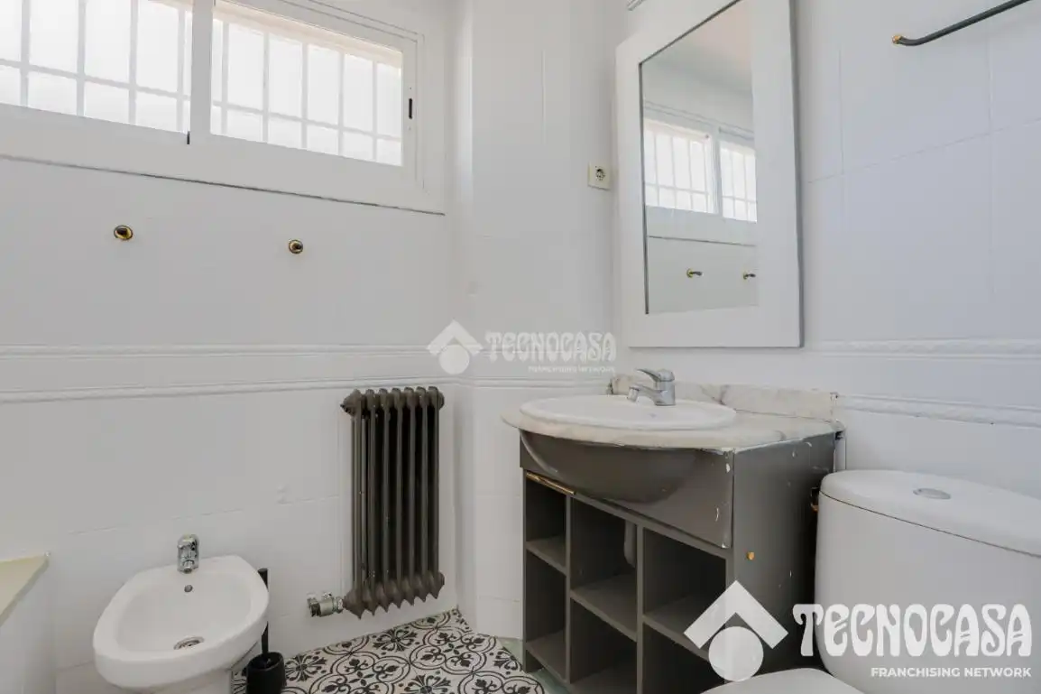 Bathroom of Attic for sale in Barcelona  with Heating and Terrace