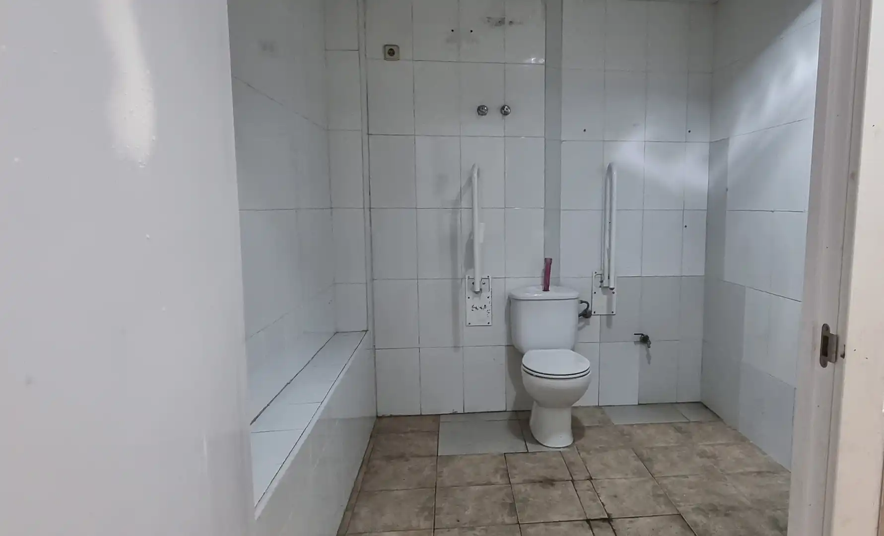 Business premises for sale in Calle Lago Blanco, imagen 53