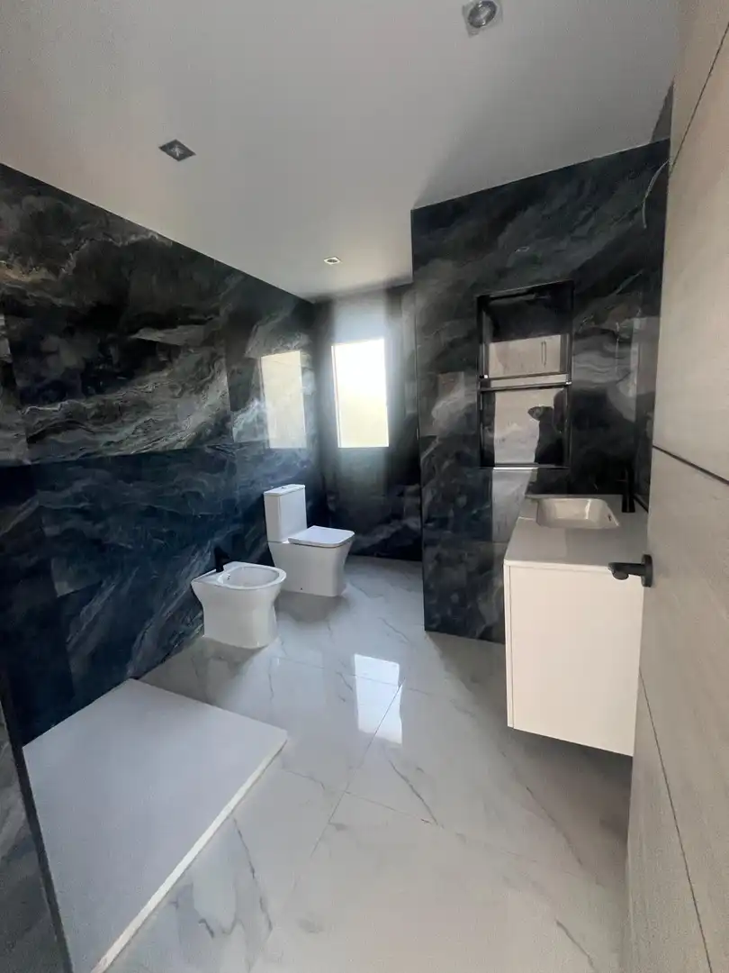 Baño de Casa o chalet en venta en Padul con Aire acondicionado, Calefacción y Jardín privado