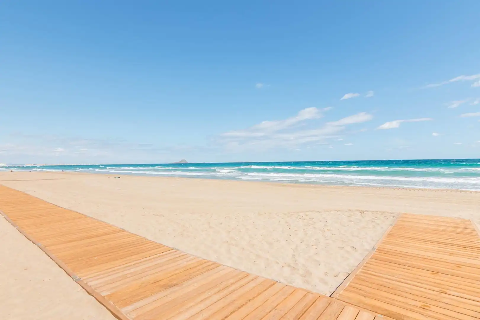 Vista exterior de Dúplex en venda en La Manga del Mar Menor amb Aire condicionat, Calefacció i Terrassa