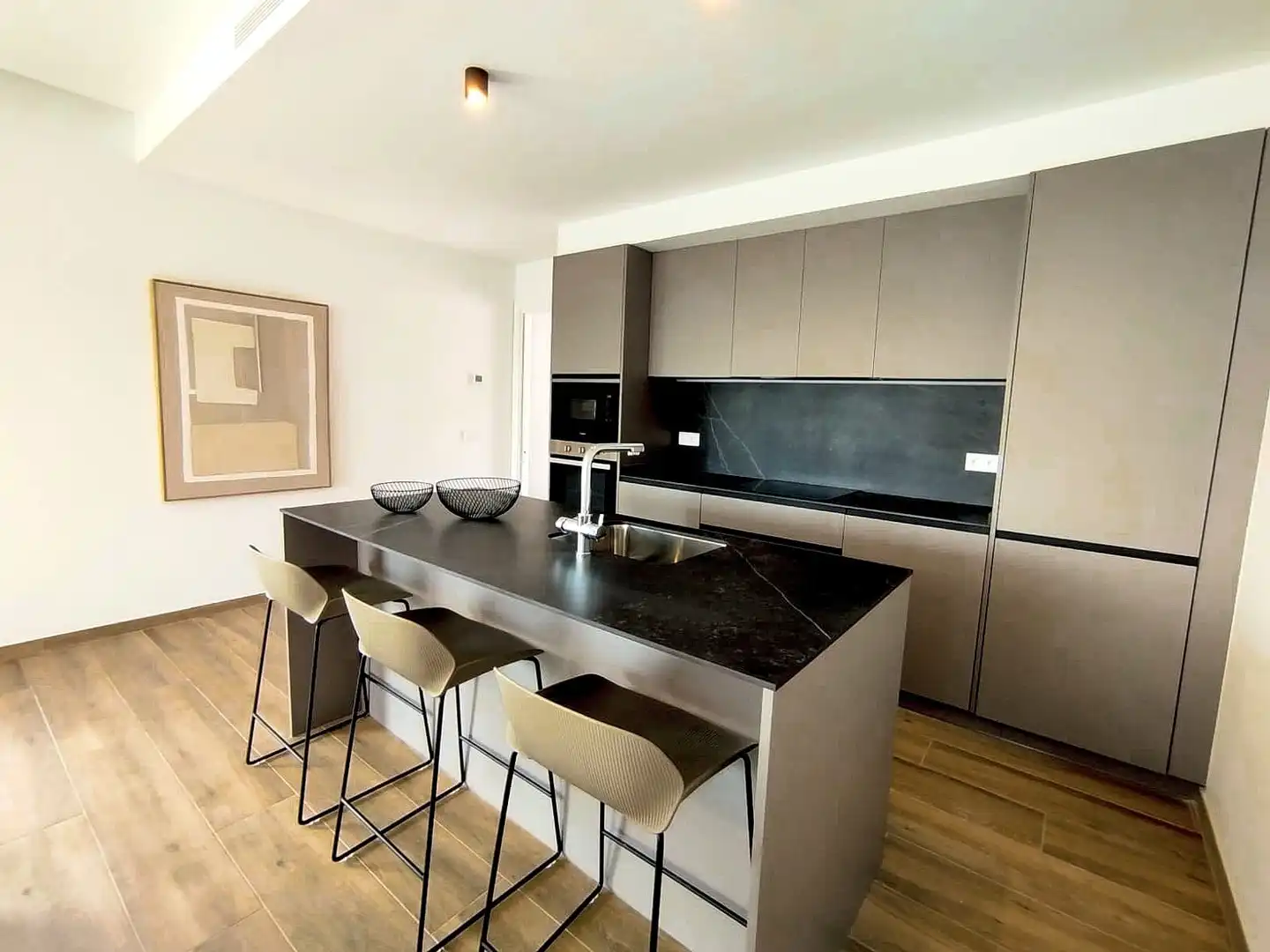 Chalet con piscina en venta en Casco urbano, imagen 3
