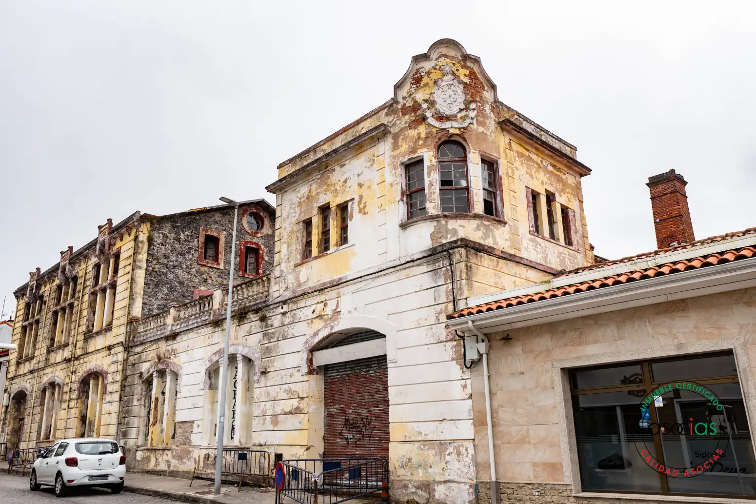 Vista exterior de Edificio en venta en Soto del Barco