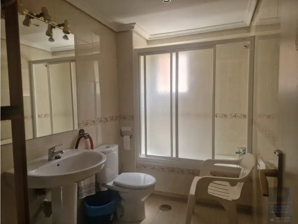 Flat for sale in Suroeste - Zona Hospital