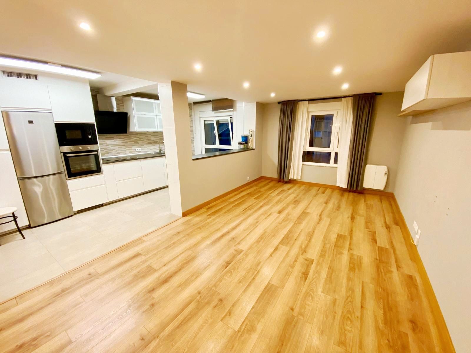 Flat to rent in Gijón   with Heating, Parquet flooring and Terrace