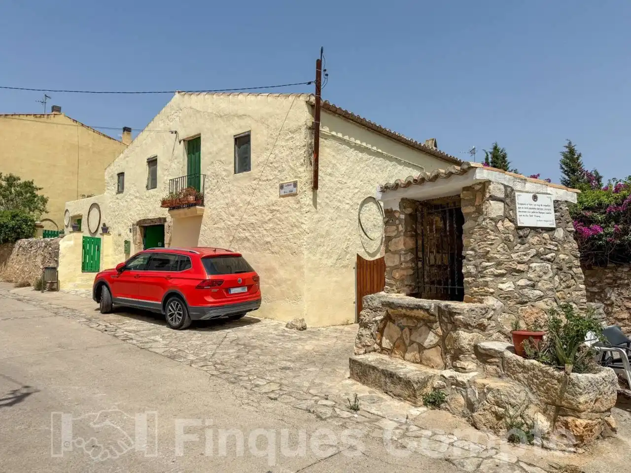 Vista exterior de Finca rústica en venda en El Vendrell amb Aire condicionat, Calefacció i Jardí privat