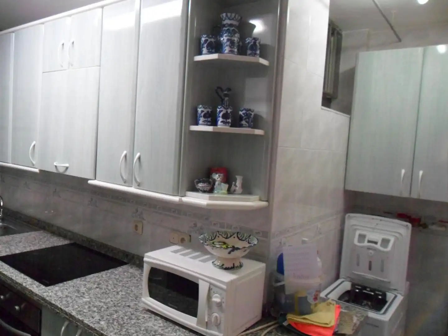 Cocina de Piso de alquiler en Granada con Aire acondicionado, Calefacción y Terraza