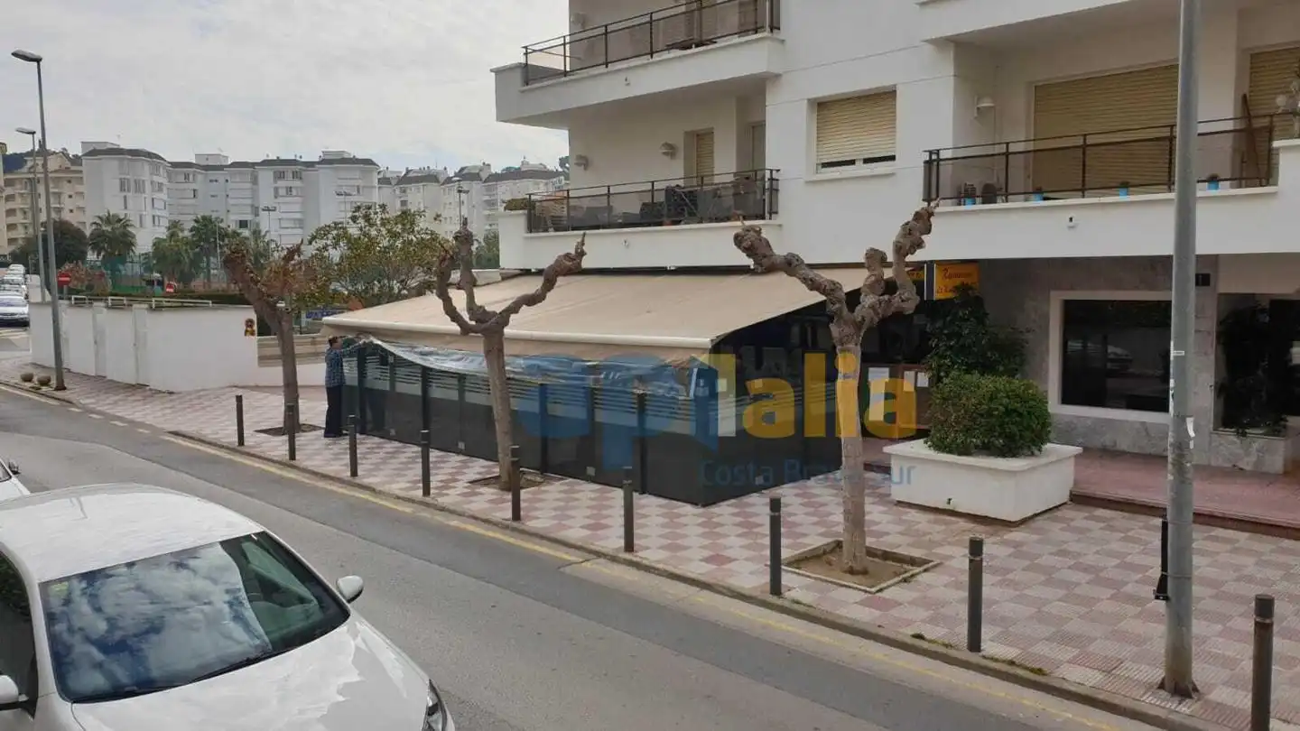Local comercial en venta en Fenals, imagen 2