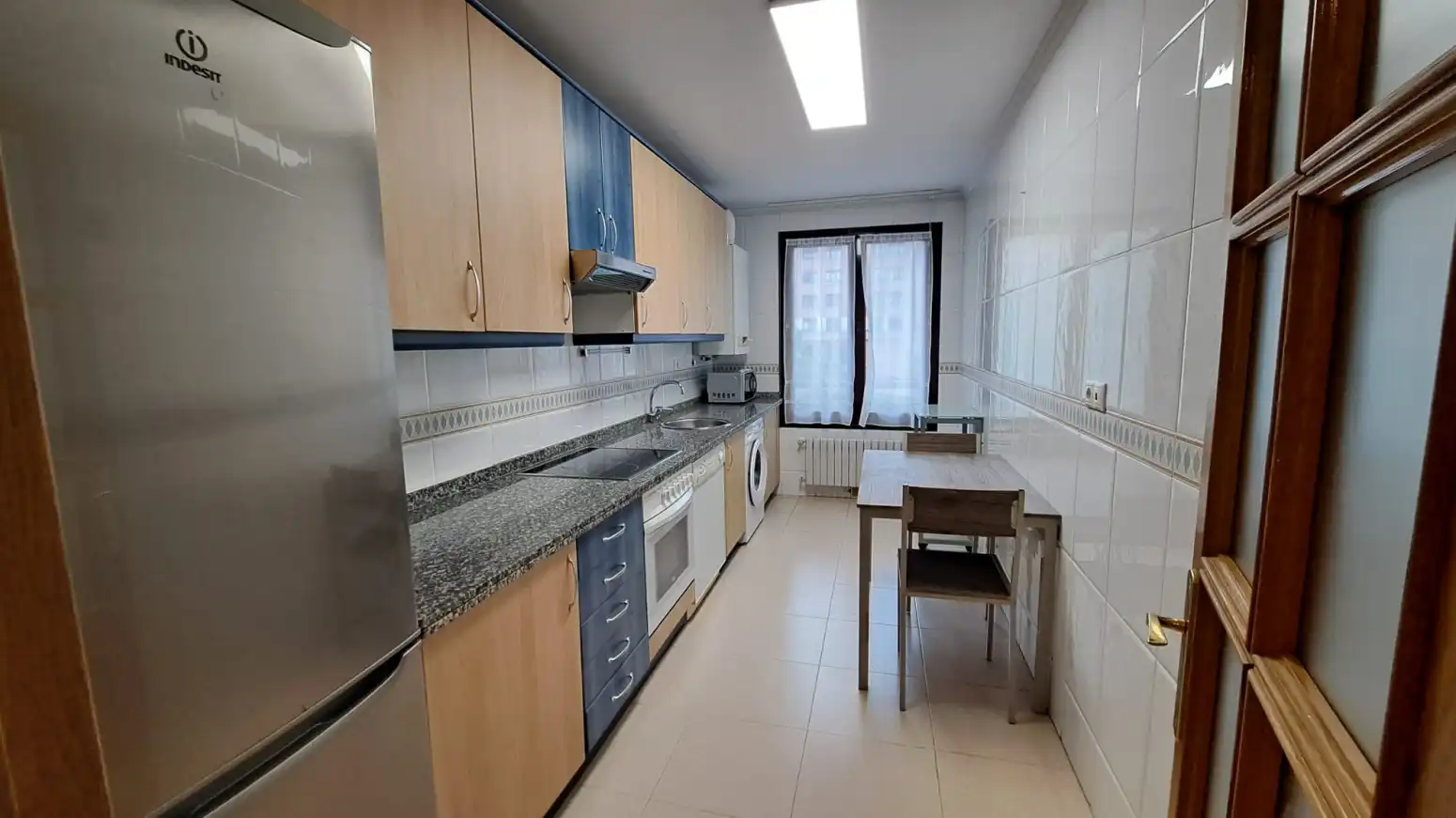 Cocina de Piso de alquiler en Gijón  con Calefacción, Terraza y Trastero
