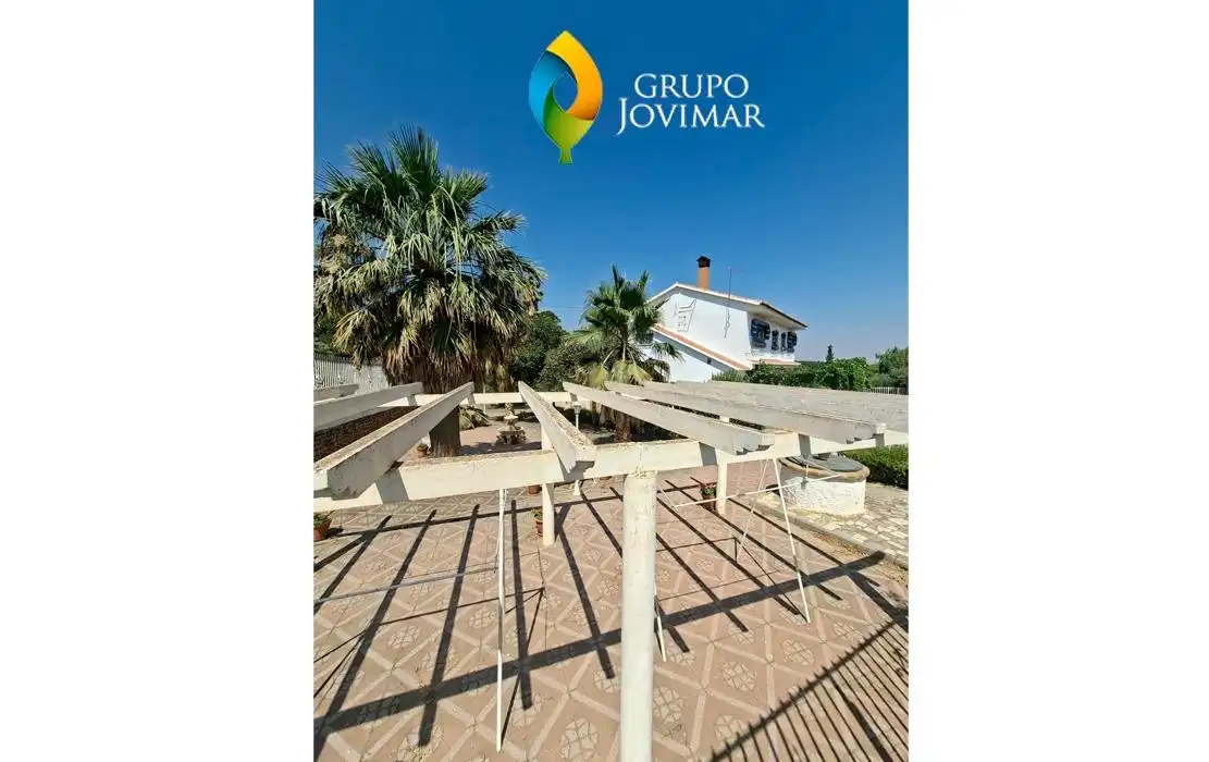 Vista exterior de Casa o chalet en venta en Guadix con Calefacción, Piscina y Amueblado