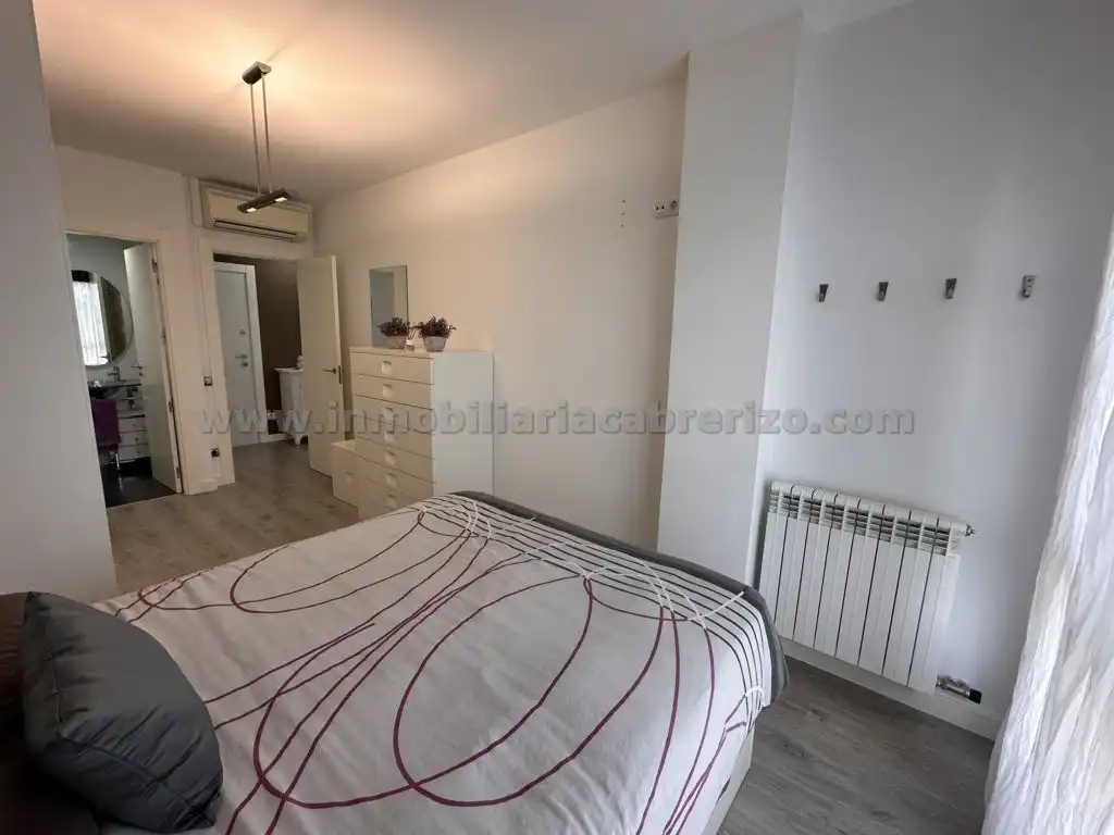 Dormitori de Pis de lloguer en  Logroño amb Aire condicionat, Calefacció i Parquet