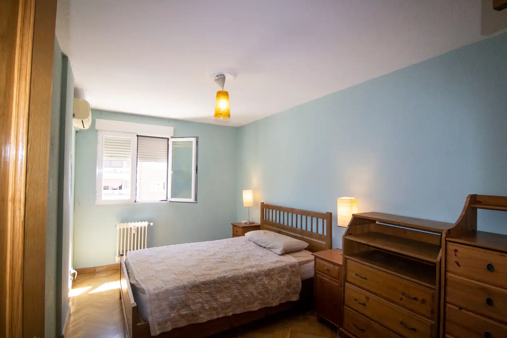 Schlafzimmer von Wohnung zum Verkauf in Madrid mit Klimaanlage, Heizung und Terrasse