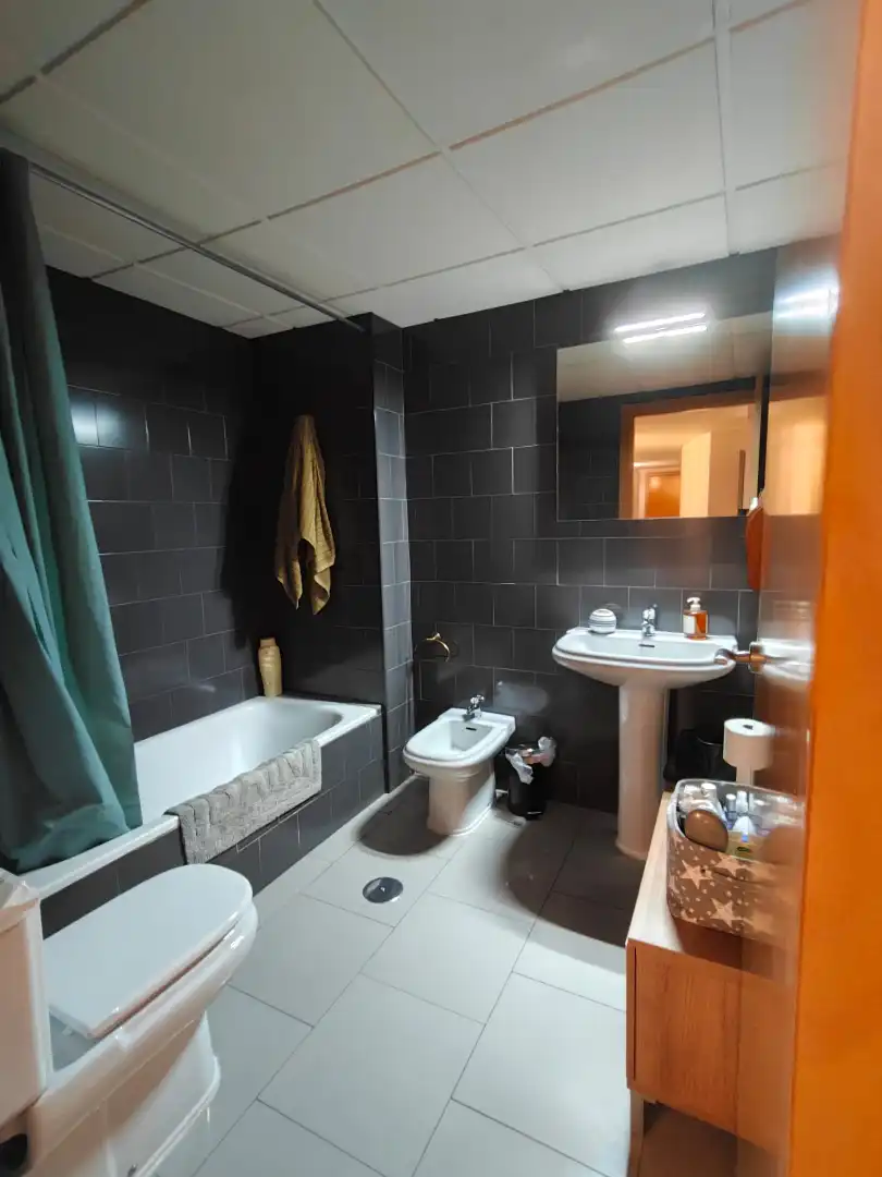 Bathroom of Flat for rent in Zafra  with Air Conditioner, Heating and Storage room