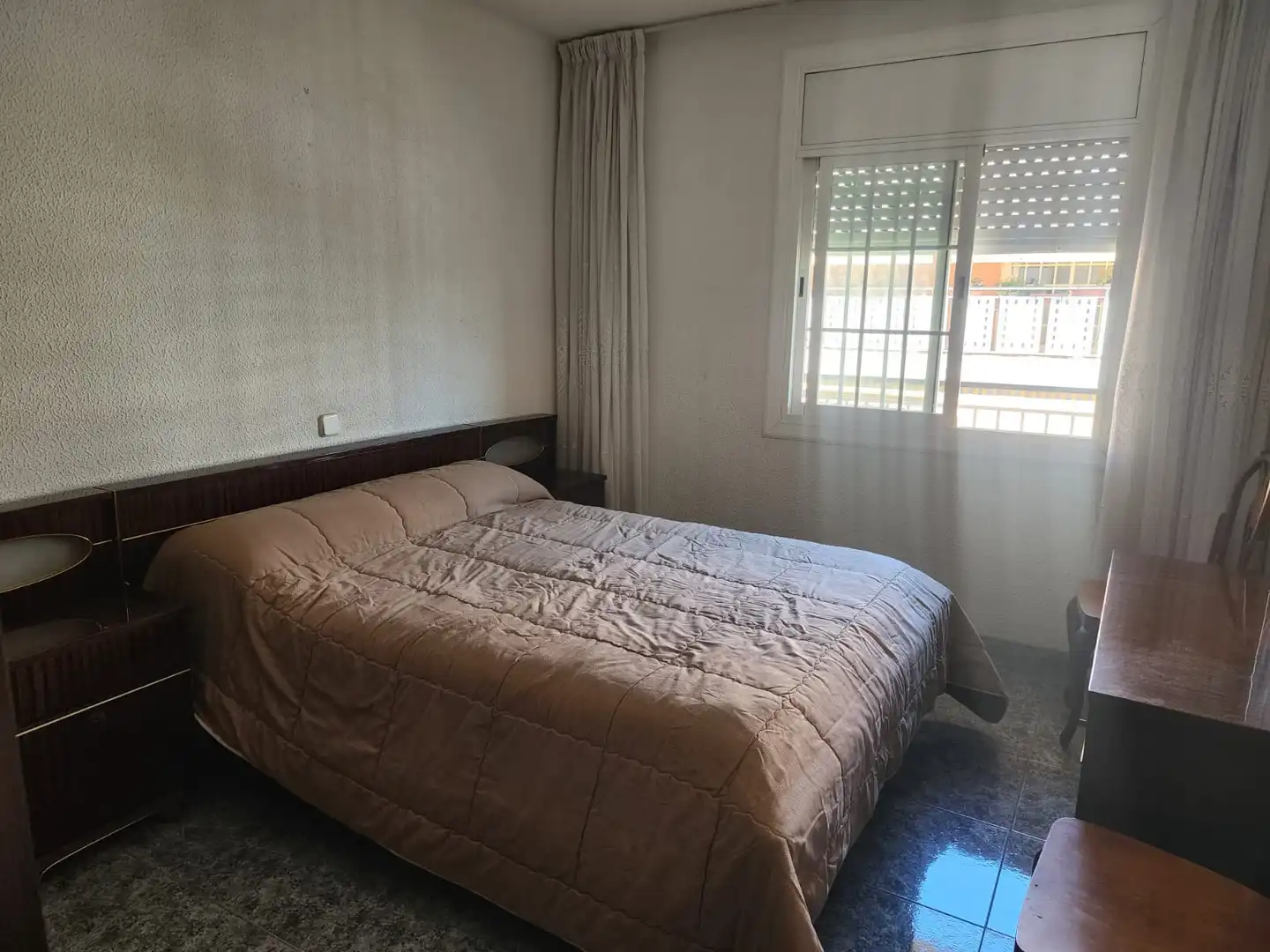 Bedroom of Flat for sale in L'Hospitalet de Llobregat  with Furnished, Oven and Washing machine