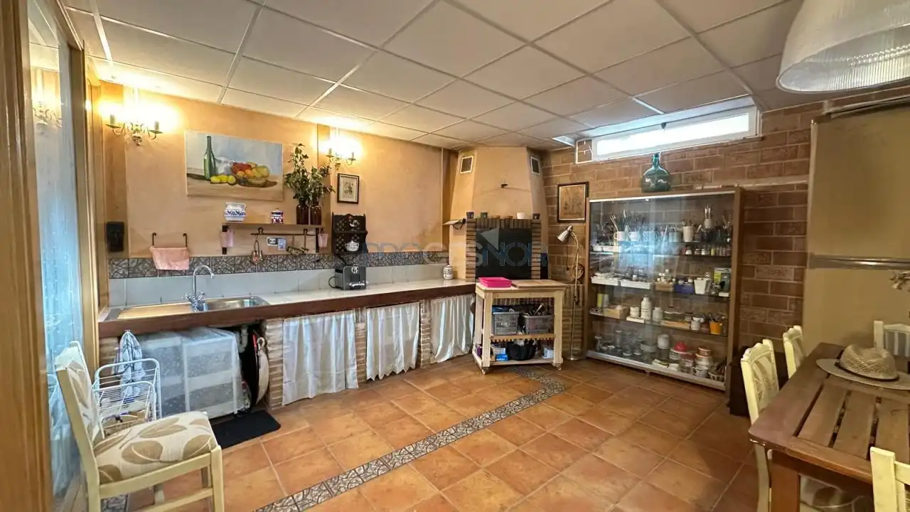 Reihenhaus mit Pool zum Verkauf in Rengalengo, imagen 48