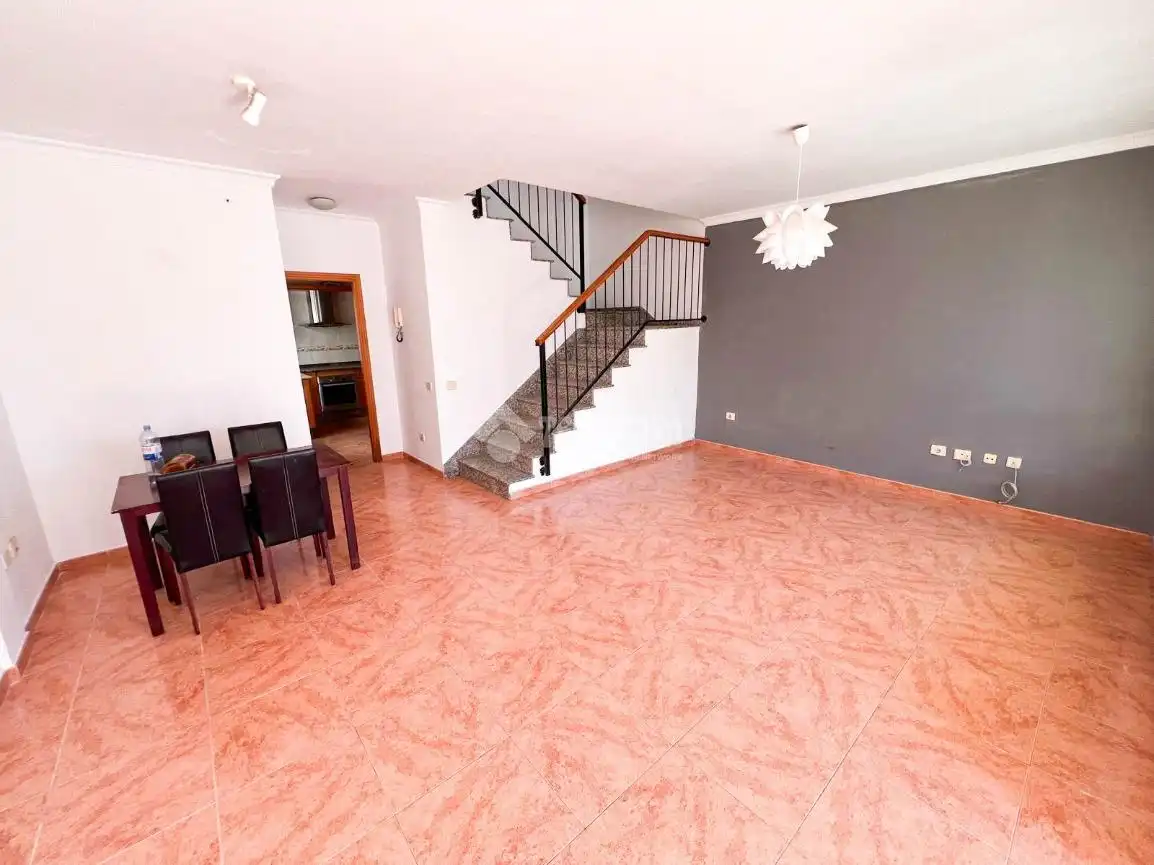 Casa aparellada en venda a Cruce de Arinaga, imagen 27