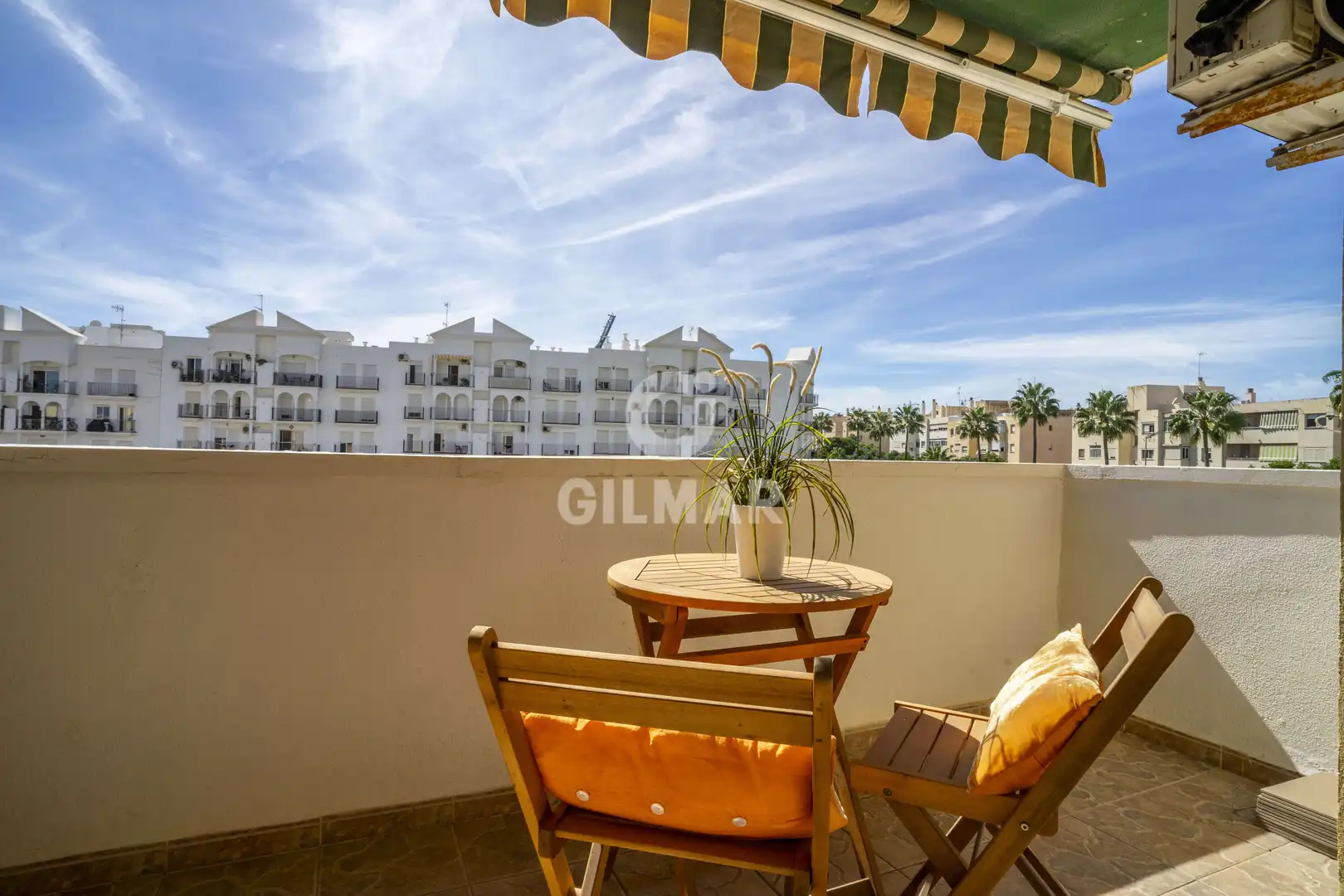 Vista exterior de Apartamento en venta en Estepona con Balcón