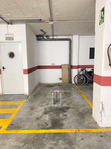 Garaje en Alquiler en Calle Narciso, 5 en Los Pacos