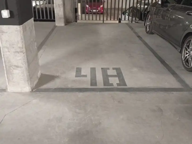 Parking of Garage for rent in  Logroño