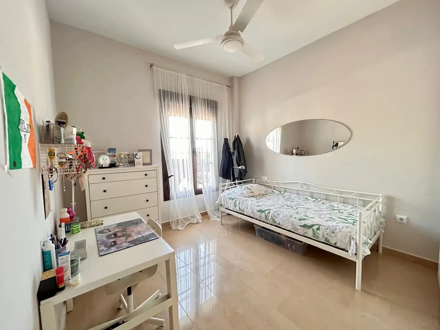 Dormitori de Casa o xalet en venda en Alcalá de Guadaira amb Aire condicionat, Jardí privat i Traster