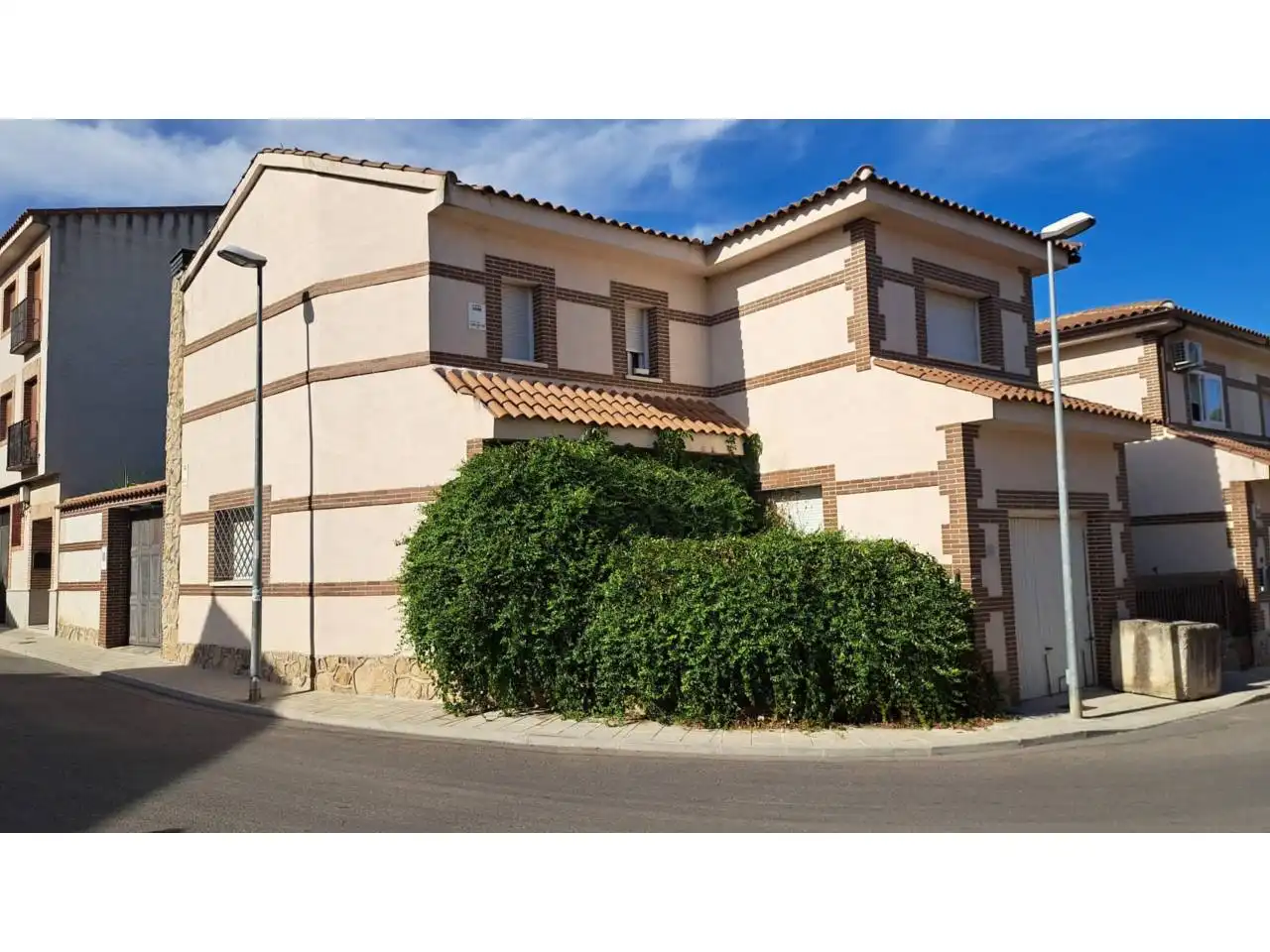 Exterior view of Houses for sale in Valmojado  with Private garden