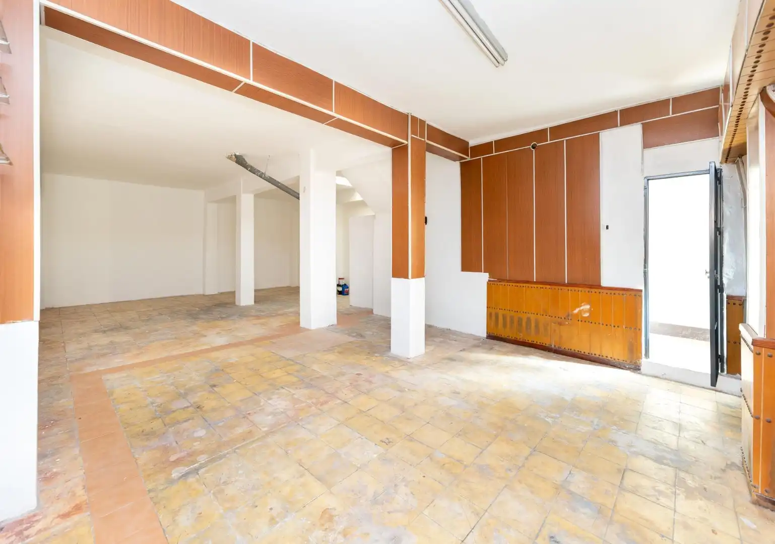 Commercial properties for sale in Granada