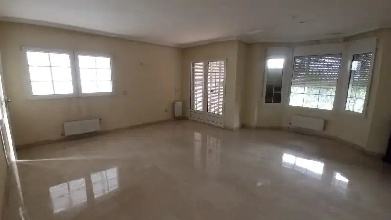 Sala de estar de Casa adosada en venta en Moralzarzal con Calefacción