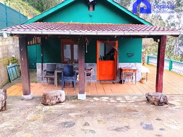 Xalet amb balcó en venda a Lugar CONSTANTE