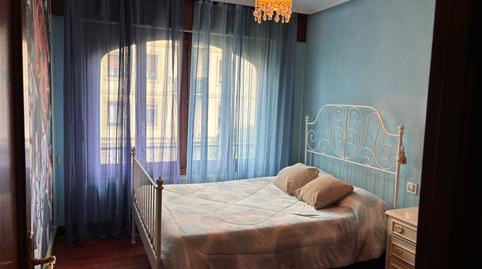 Foto 3 de Casa adosada en venda a Txomin Egileor Kalea, Galdakao, Bizkaia