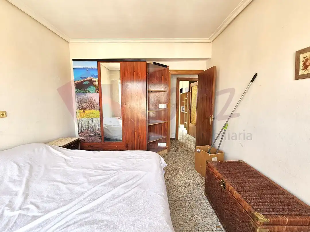 Habitación de Piso en venta en  Logroño con Calefacción