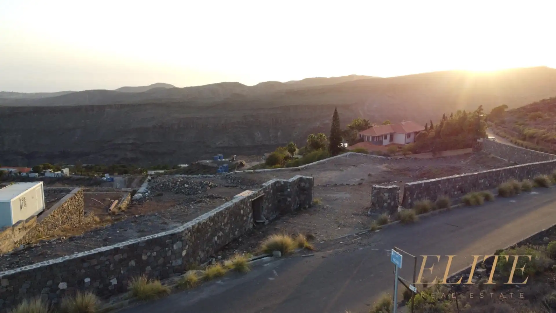 Vista exterior de Residencial en venta en Montaña - La Data